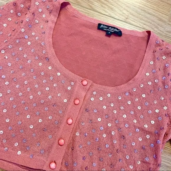 BETSEY JOHNSON SALMON PINK CROPPED SEQUIN CARDIGAN - Picture 2 of 6